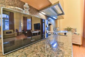 Anzio apartments的厨房或小厨房