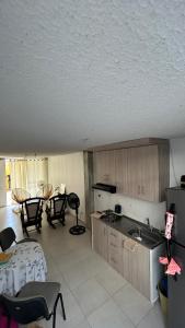 Kuchyň nebo kuchyňský kout v ubytování Apartamentos Mema