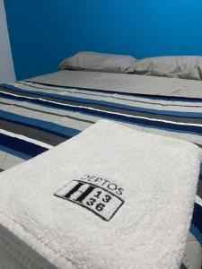 Postel nebo postele na pokoji v ubytování departamentos economicos en cu