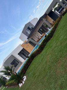 Taman di luar Quinta La Bonita Restrepo-Meta