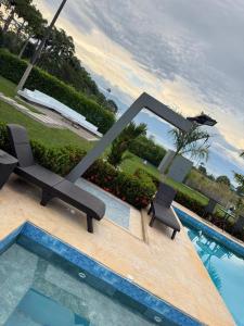 Kolam renang di atau dekat dengan Quinta La Bonita Restrepo-Meta