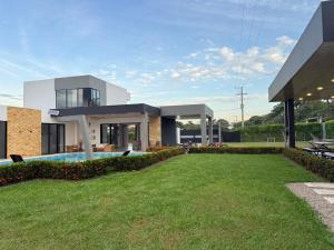 Taman di luar Quinta La Bonita Restrepo-Meta