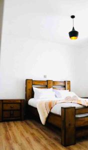 Ένα ή περισσότερα κρεβάτια σε δωμάτιο στο Private and cozy!