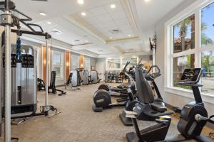 Palestra o centro fitness di Show Stopping 5bdr45bath Villa Wpool