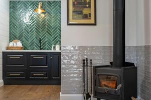 Photo de la galerie de l'établissement The Strand at The Vineyard McLaren Vale - King BR, Comp Minibar, Breakfast Prov, Fireplace, à Blewitts Springs