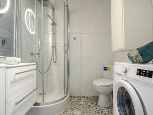 Ένα μπάνιο στο Miły Pobyt w mieście +18 φωτογραφίες