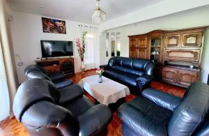 Posezení v ubytování Villa Mauricienne à Calodyne - Piscine privée - 200m plage