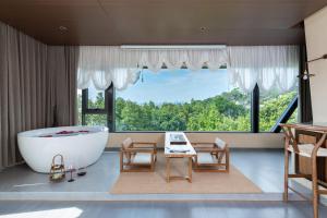 Fotografie z fotogalerie ubytování Xiangui Jingshan Villa v destinaci Kuej-lin + 7 fotografií