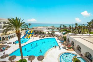 Bazén v ubytování El Mehdi Beach Resort ex Primasol El Mehdi nebo v jeho okolí