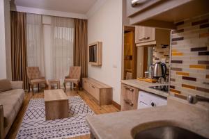 Istumisnurk majutusasutuses Mari Suites Hotel