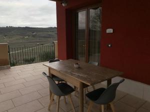 A balcony or terrace at Agriturismo Tamellini
