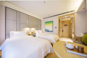 Gallery image of Ji Hotel Shanghai The Bund Jinling East Road in Shanghai