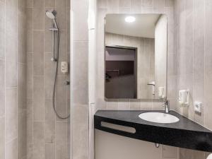 B&B HOTEL St-Pölten的一间浴室