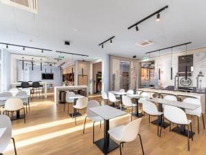 B&B HOTEL St-Pölten餐厅或其他用餐的地方