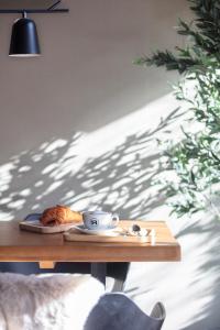 Гостиная зона в Acta Arthotel