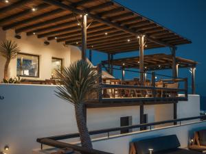 Uma varanda ou terraço em ananea Mykonos - Adults Only