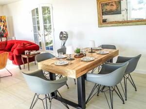 Et opholdsområde på Villa Les Gaulois by Interhome + 26 billeder