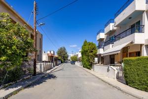 Photo de la galerie de l'établissement Olga Premium Apartments, à Limassol