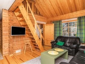 TV a/nebo společenská místnost v ubytování Holiday Home Loimu by Interhome