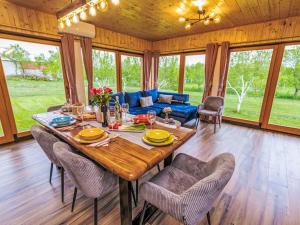 Posezení v ubytování Holiday Home Mirjam by Interhome