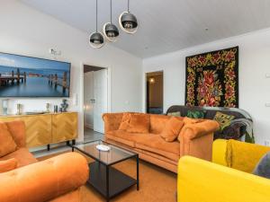 Un lugar para sentarse en Holiday Home Villa karhenhelmi by Interhome 25 fotos más