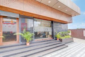 Exteriér nebo vchod ubytování Collection O Eswar Grand Residency