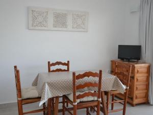 TV a/nebo společenská místnost v ubytování Copacabana 12