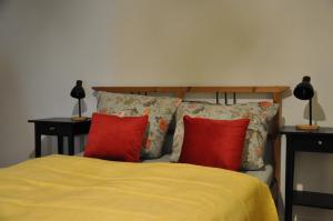 Ένα ή περισσότερα κρεβάτια σε δωμάτιο στο Komfortables Apartment in Mainz