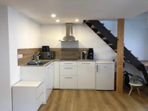 Kuchyň nebo kuchyňský kout v ubytování Ferienhaus im Städtle