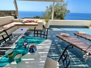 Afbeelding uit fotogalerij van Romantic 10 minutes from the beach in Conca dei Marini