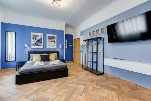 Giường trong phòng chung tại Ferravilla Apt, 2 min to subway!