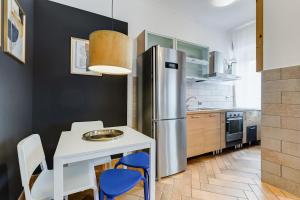 Nhà bếp/bếp nhỏ tại Ferravilla Apt, 2 min to subway!