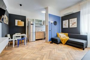 Nhà bếp/bếp nhỏ tại Ferravilla Apt, 2 min to subway!