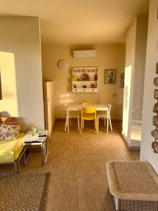 Χώρος καθιστικού στο Sunset Home