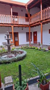 En have udenfor CW Hostel Cajamarca