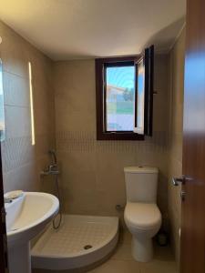 Koupelna v ubytování Villa KaliDari