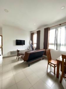 TV a/nebo společenská místnost v ubytování Family Heaven- Big Apartment, Big Fun!