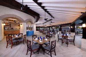Restoran või mõni muu söögikoht majutusasutuses Beaches Negril Resort and Spa - All Inclusive