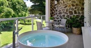 Сад в Sandals Halcyon Beach All Inclusive - Couples Only