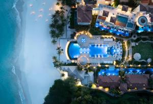 A piscina localizada em Sandals Royal Barbados All Inclusive - Couples Only ou nos arredores
