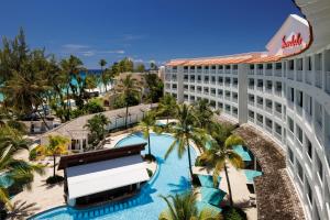 A piscina localizada em Sandals Royal Barbados All Inclusive - Couples Only ou nos arredores