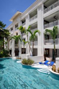 A piscina localizada em Sandals Royal Barbados All Inclusive - Couples Only ou nos arredores