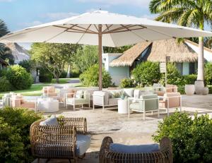 Um jardim em Sandals Royal Barbados All Inclusive - Couples Only