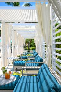 Um jardim em Sandals Royal Barbados All Inclusive - Couples Only