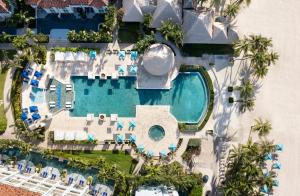 A piscina localizada em Sandals Royal Barbados All Inclusive - Couples Only ou nos arredores