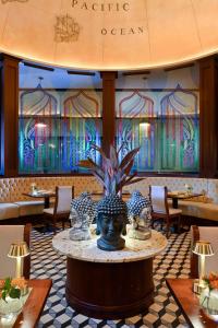 Um restaurante ou outro lugar para comer em Sandals Royal Barbados All Inclusive - Couples Only
