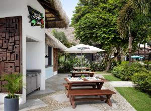 Um jardim em Sandals Royal Barbados All Inclusive - Couples Only