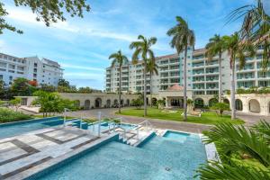 Bassein majutusasutuses Sandals Dunns River All Inclusive Couples Only või selle lähedal