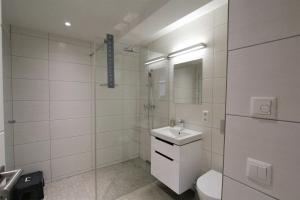 Un baño de Dünenwald meerseitig mit Balkon