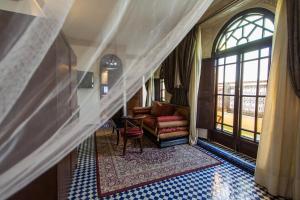 Posezení v ubytování Riad Les Remparts De Fès